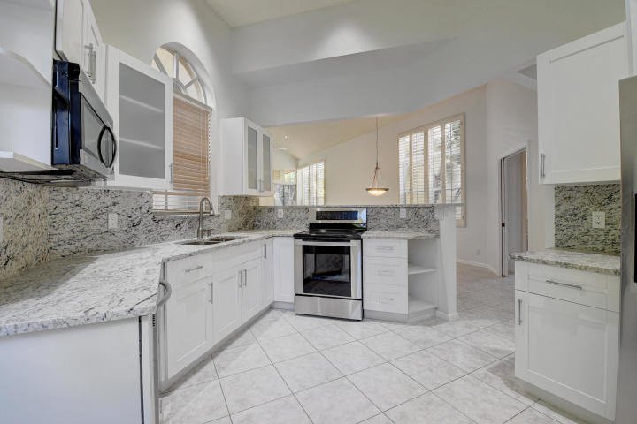 6684 Northwest 25th Avenue Boca Raton, FL 33496 - Photo 14 of 32 20200623000648975716000000-o