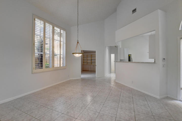 6684 Northwest 25th Avenue Boca Raton, FL 33496 - Photo 9 of 32 20200623000622541504000000-o