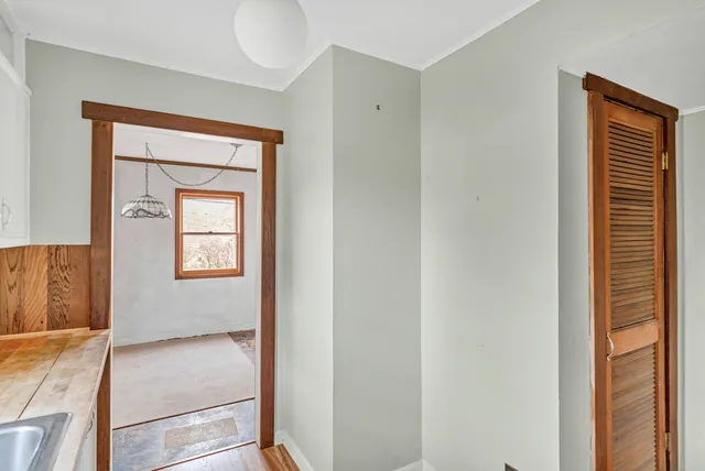 $325,000 | 1623 Sawyer Avenue, Glen Ellyn, IL 60137