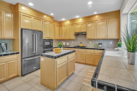 $769,000 | 905 Glide Ferry Way, Sacramento, CA 95831