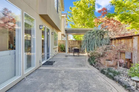 $769,000 | 905 Glide Ferry Way, Sacramento, CA 95831