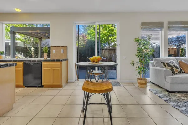 $749,000 | 905 Glide Ferry Way, Sacramento, CA 95831