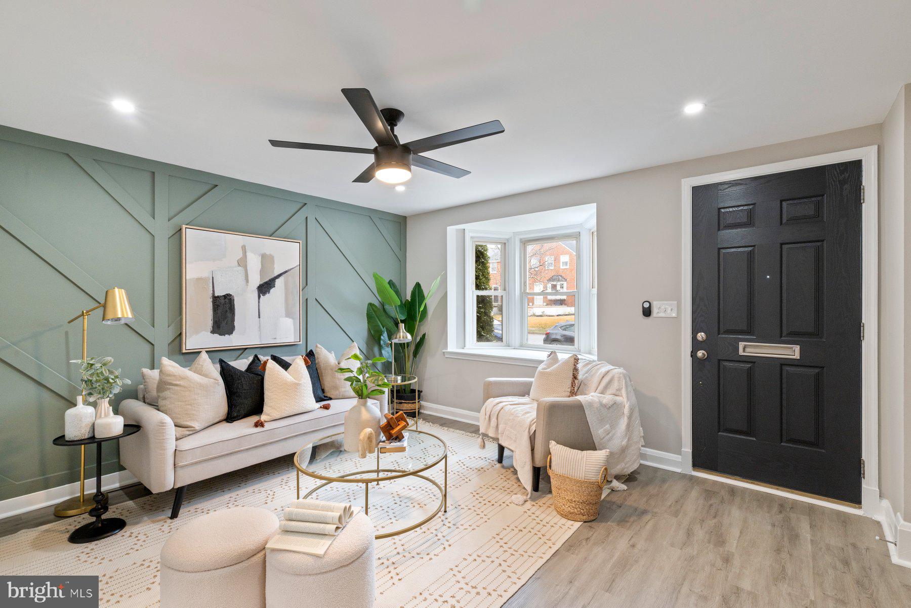 1659 Thetford Road Towson, MD 21286 - Photo 3 of 25 a living room with furniture and a window