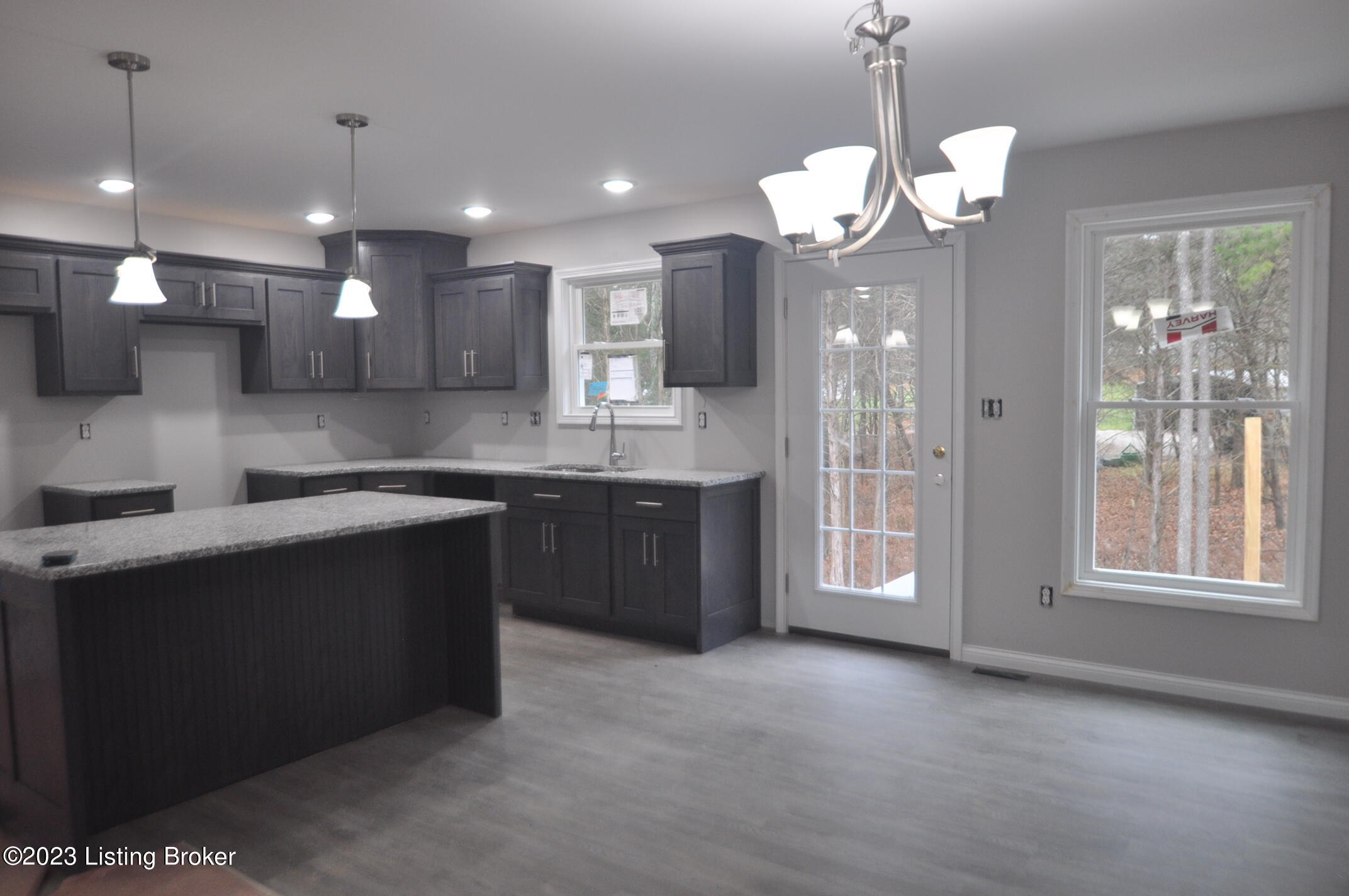 221 Mockingbird Road Brandenburg, KY 40108 - Photo 4 of 11 DSC_0061