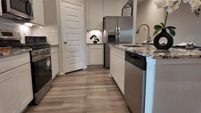 $2,150 | 8356 Bristlecone Pine Way, Magnolia, TX 77354