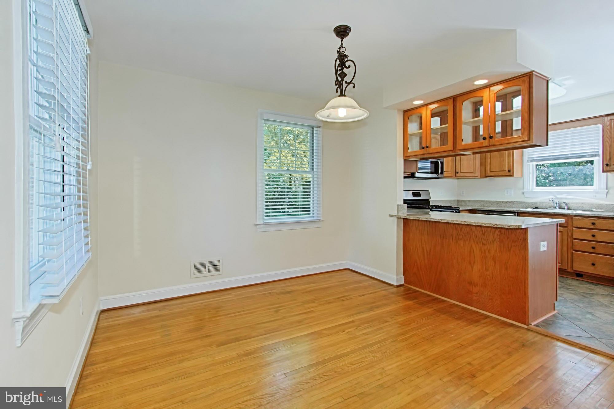 1909 Woodford Road Vienna, VA 22182 - Photo 4 of 30 Dining Room