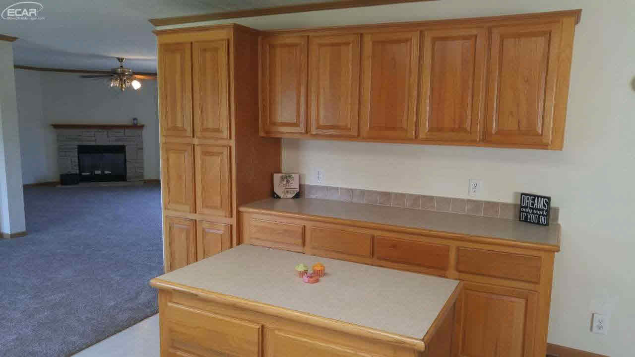 7094 Farrand Road Clio, MI 48420 - Photo 13 of 32 21198595-12.JPG