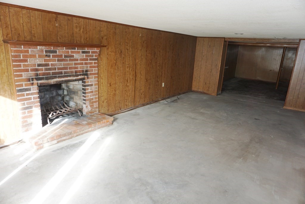 66 Totman Road Lowell, MA 01854 - Photo 21 of 24 Gallery Image 21