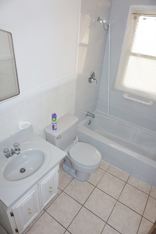 66 Totman Road Lowell, MA 01854 - Photo 7 of 24 Gallery Image 7