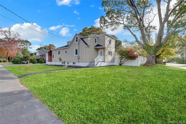 $599,888 | 239 Bayview Avenue, East Patchogue, NY 11772