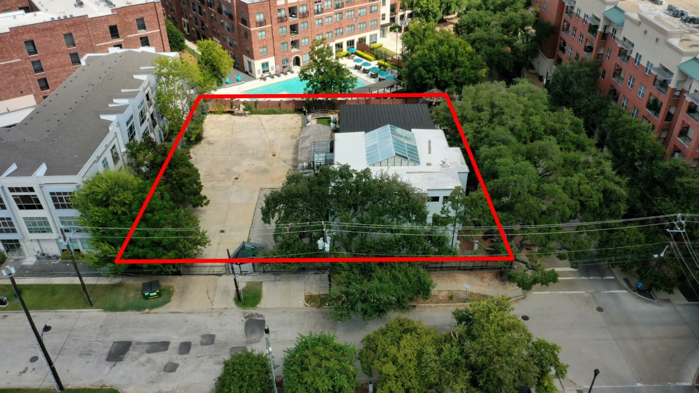 1916 Baldwin Street Houston, TX 77019 - Photo 7 of 37 an aerial view of house