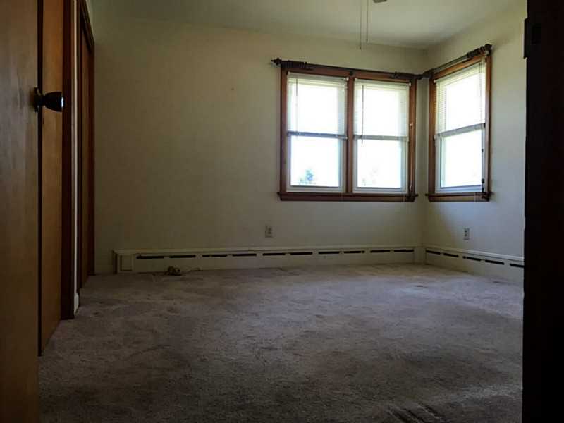 3 Azalea Drive Westerly, RI 02891 - Photo 7 of 20 Master Bedroom.