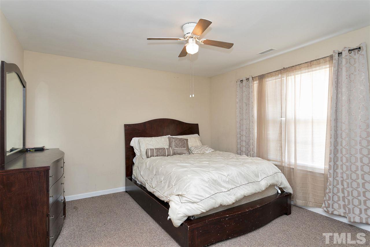 3519 Watkins Ridge Court Raleigh, NC 27616 - Photo 9 of 19