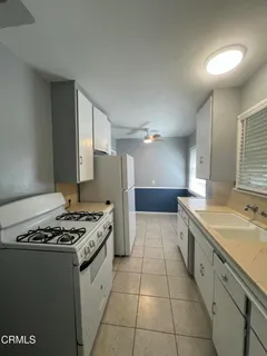 $2,295 | 253 East Center Street, Covina, CA 91723