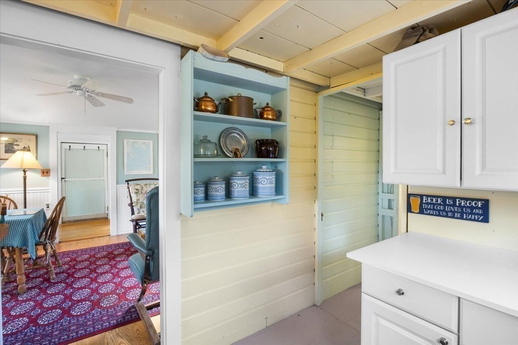 2 Helminth Avenue Wareham, MA 02571 - Photo 9 of 38