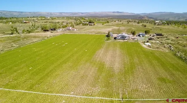 a view of an ocean view
