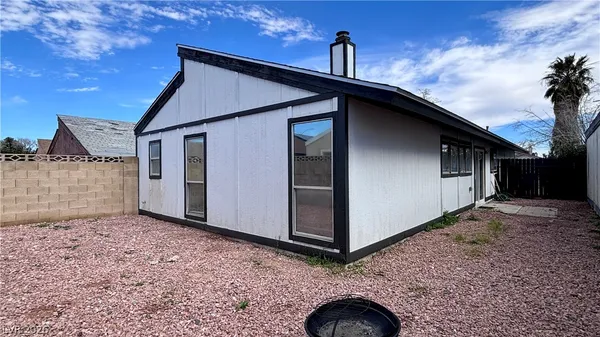 $1,845 | 2318 El Molino Circle, Las Vegas, NV 89108
