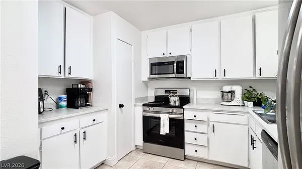 $1,845 | 2318 El Molino Circle, Las Vegas, NV 89108