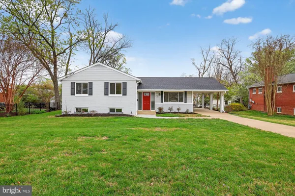 $819,900 | 3811 Egan Drive, Fairfax, VA 22030