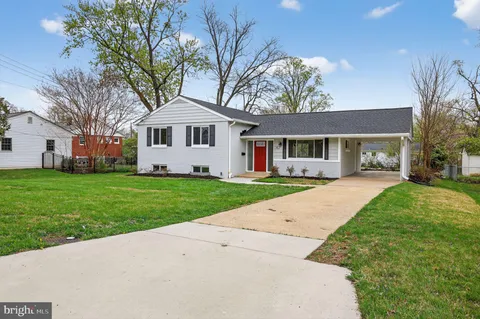 $819,900 | 3811 Egan Drive, Fairfax, VA 22030