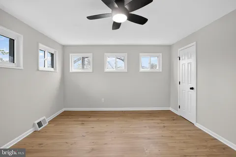 $819,900 | 3811 Egan Drive, Fairfax, VA 22030