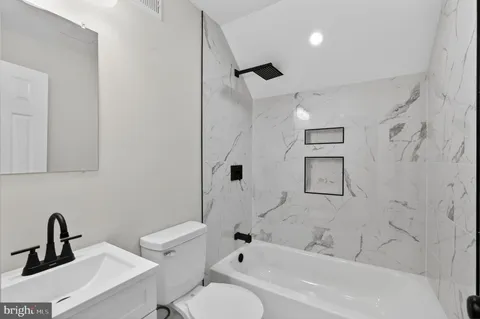 $819,900 | 3811 Egan Drive, Fairfax, VA 22030