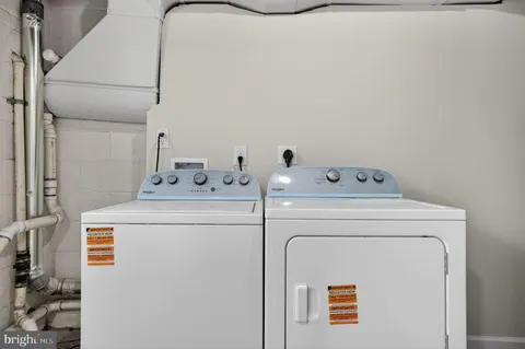 $819,900 | 3811 Egan Drive, Fairfax, VA 22030