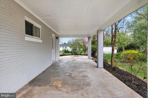 $819,900 | 3811 Egan Drive, Fairfax, VA 22030