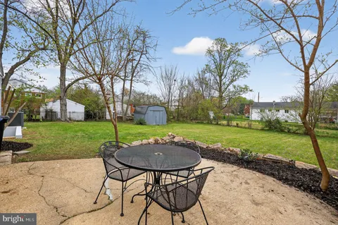 $819,900 | 3811 Egan Drive, Fairfax, VA 22030