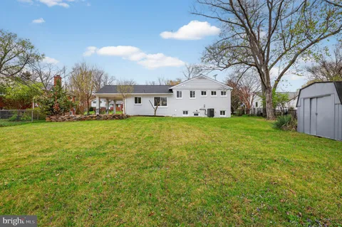 $819,900 | 3811 Egan Drive, Fairfax, VA 22030