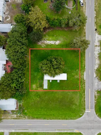$130,000 | 585 Avenue D, Moore Haven, FL 33471