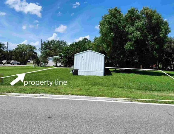 $130,000 | 585 Avenue D, Moore Haven, FL 33471