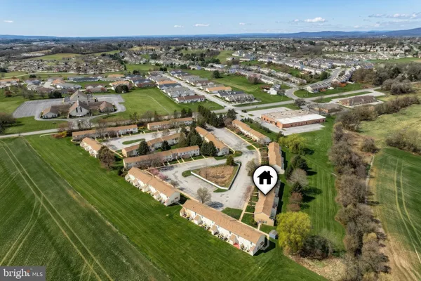 $177,900 | 93 Lexton Drive, Unit 93, York, PA 17404