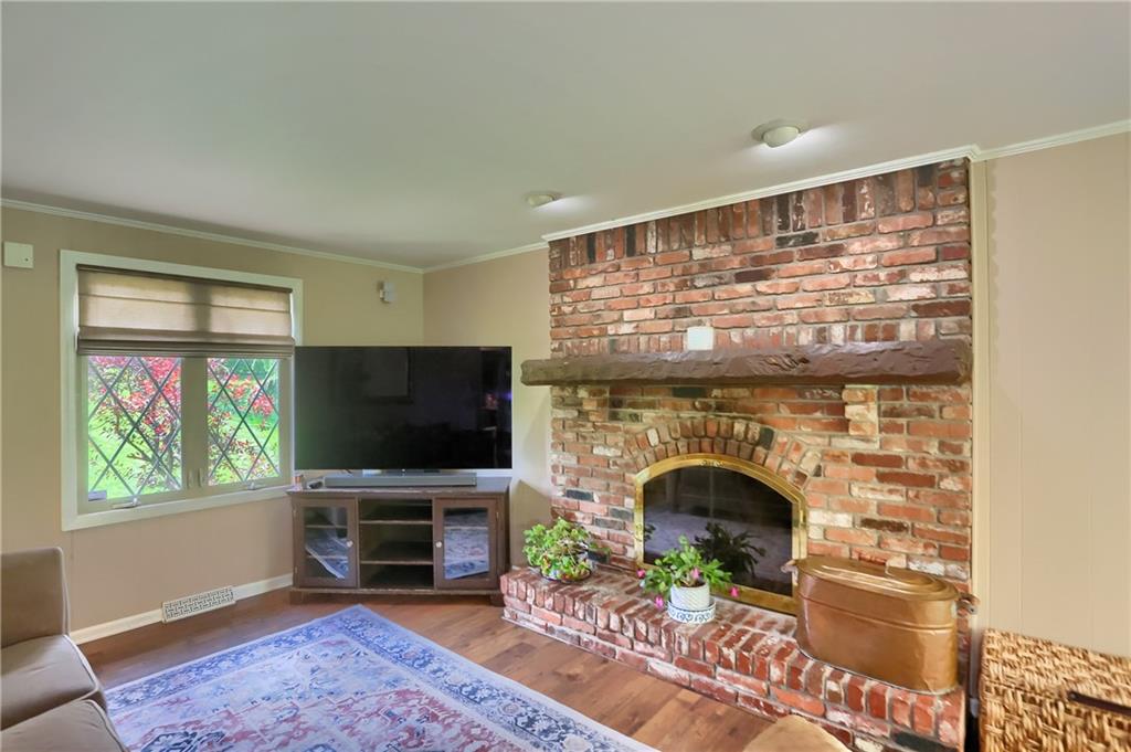 1737 Beaver Grade Road Coraopolis, PA 15108 - Photo 10 of 46 Gallery Image 10