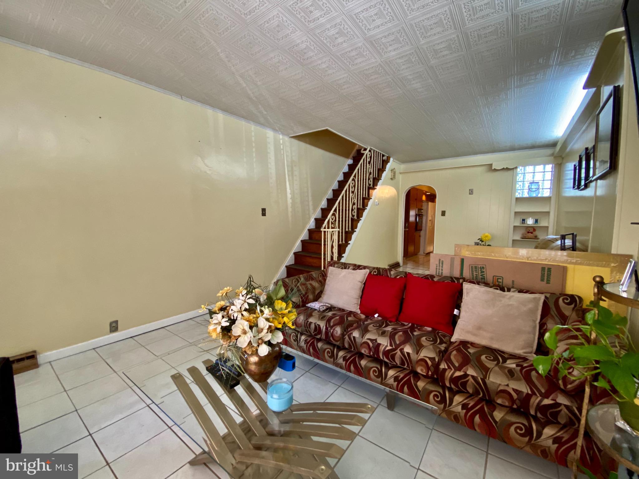 1237 Spring Street Reading, PA 19604 - Photo 11 of 33 Gallery Image 11