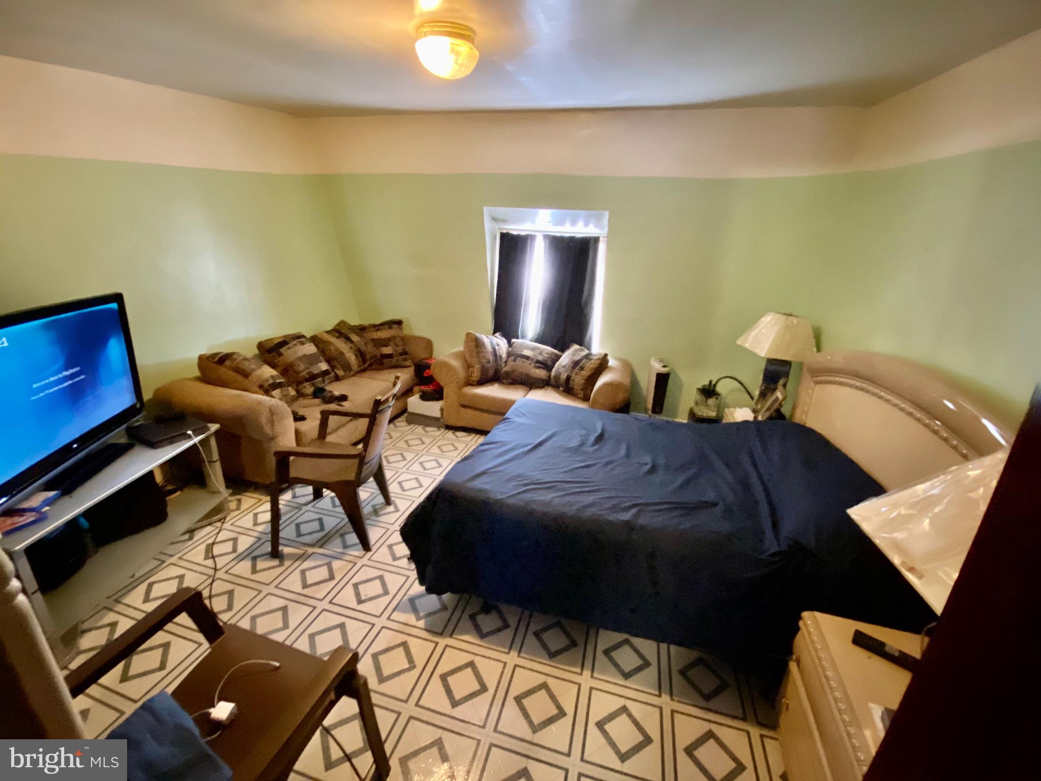 1237 Spring Street Reading, PA 19604 - Photo 26 of 33 Gallery Image 26
