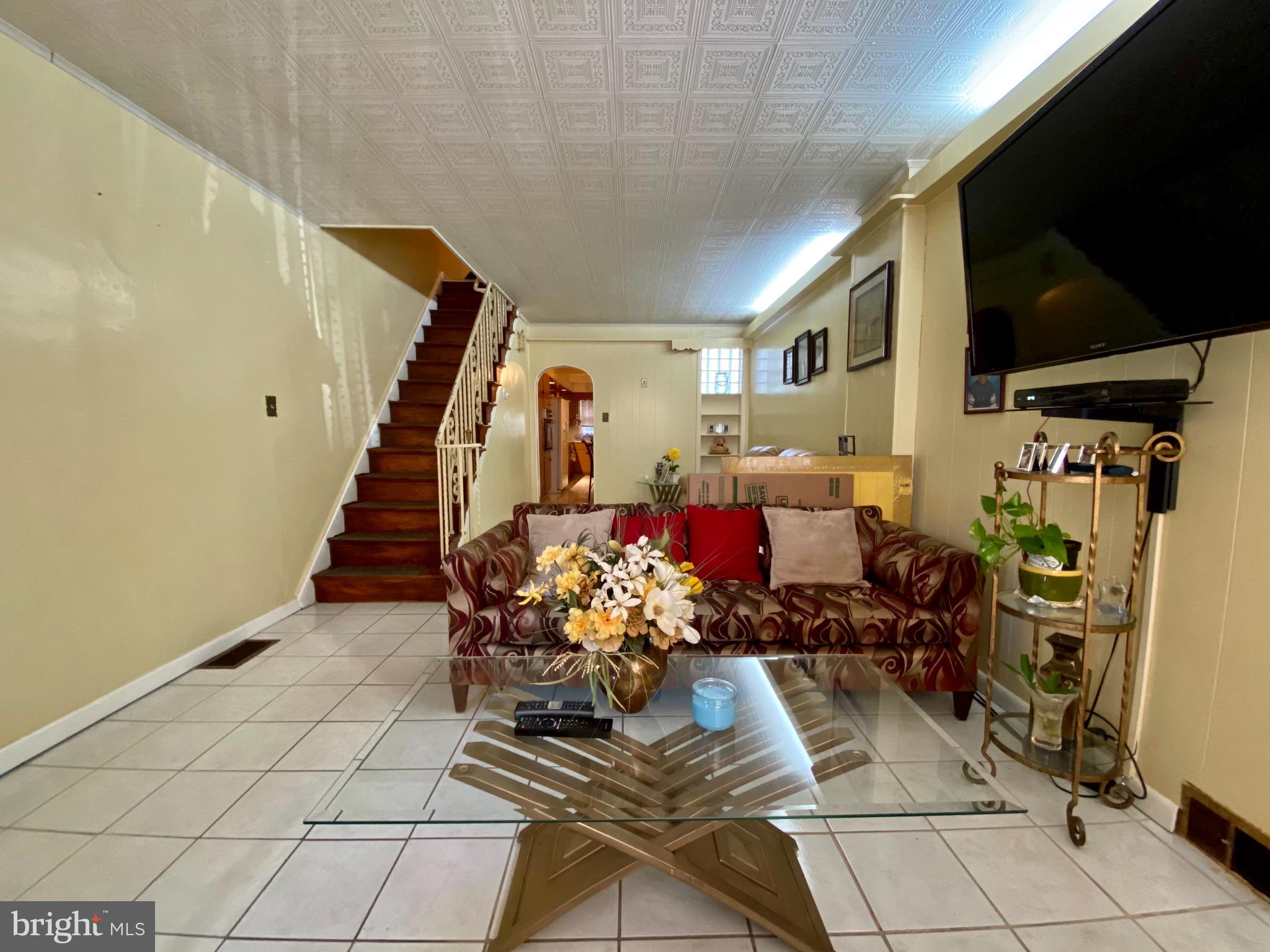 1237 Spring Street Reading, PA 19604 - Photo 10 of 33 Gallery Image 10
