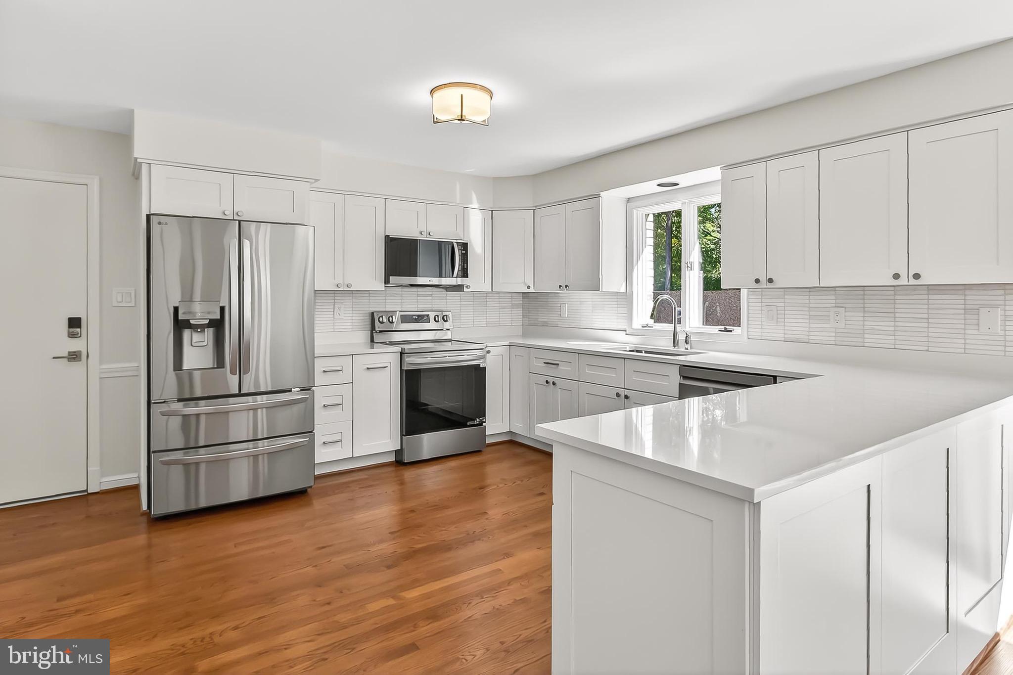 6294 Dunaway Court McLean, VA 22101 - Photo 16 of 76