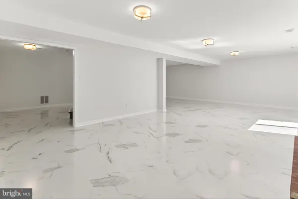 $10,000 | 6294 Dunaway Court, McLean, VA 22101