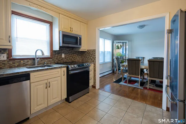 $536,880 | 138 Infield Street, Bridgeport, CT 06606