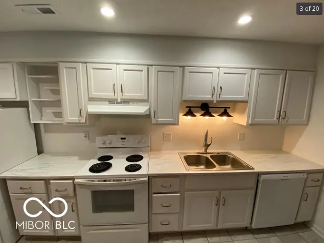 $1,400 | 1117 Canterbury Court, Unit D, Indianapolis, IN 46260