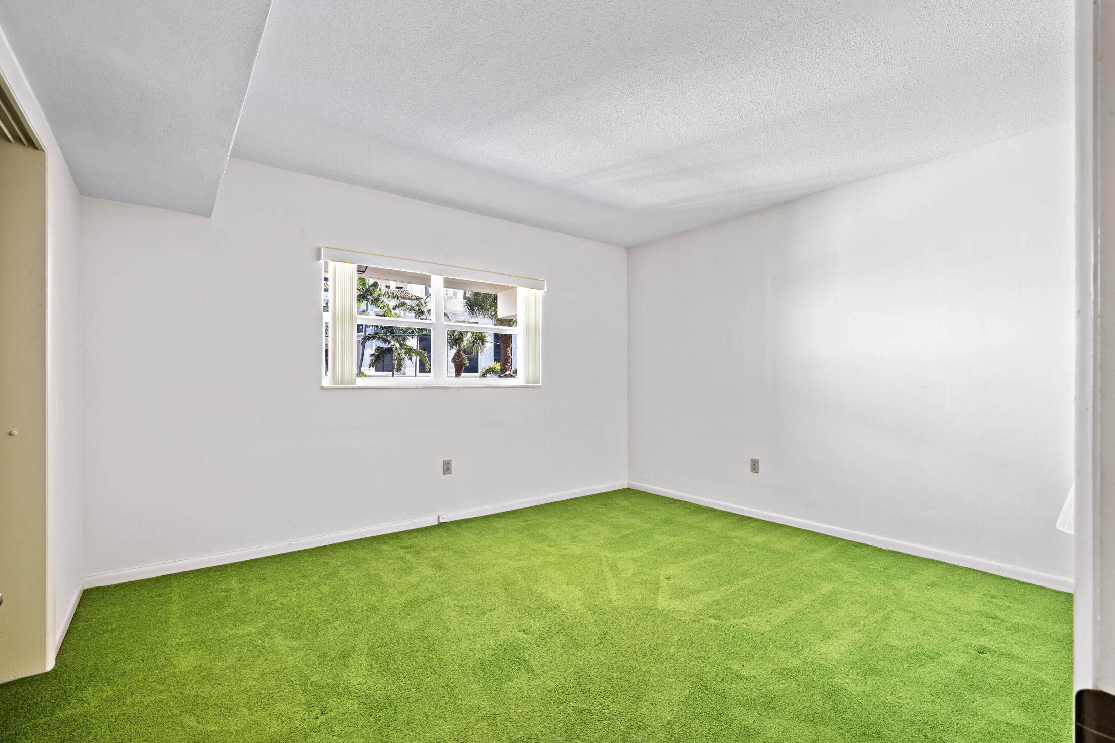 200 East Royal Palm Road, Unit 2110 Boca Raton, FL 33432 - Photo 20 of 36 Second Bedroom