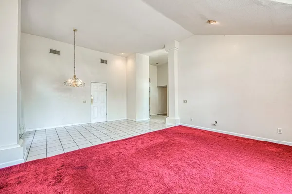 $470,000 | 2091 Escalon Avenue, Clovis, CA 93611