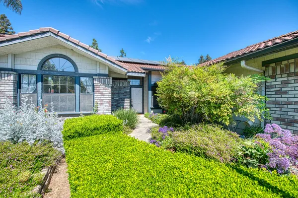 $470,000 | 2091 Escalon Avenue, Clovis, CA 93611