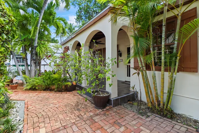 a view of an outdoor space with seating area