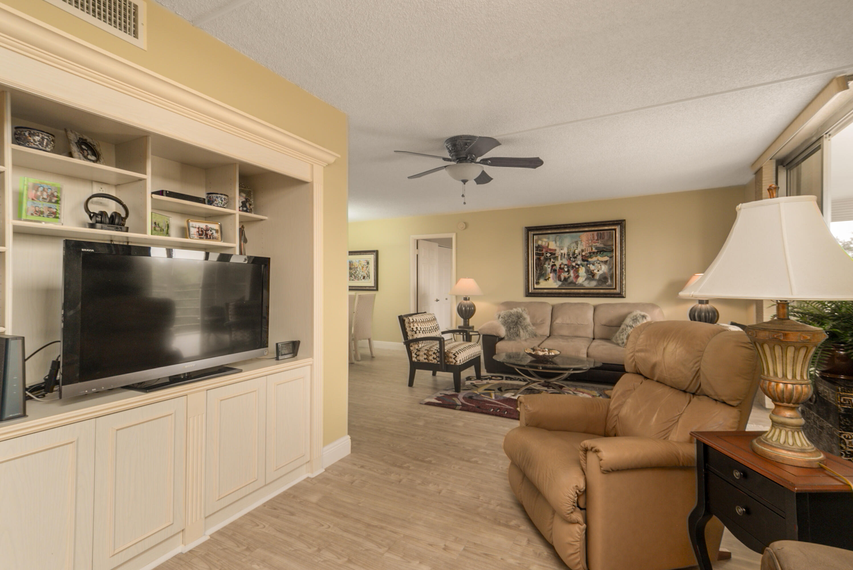 6461 Northwest 2nd Avenue, Unit 507 Boca Raton, FL 33487 - Photo 11 of 25 Family - Den