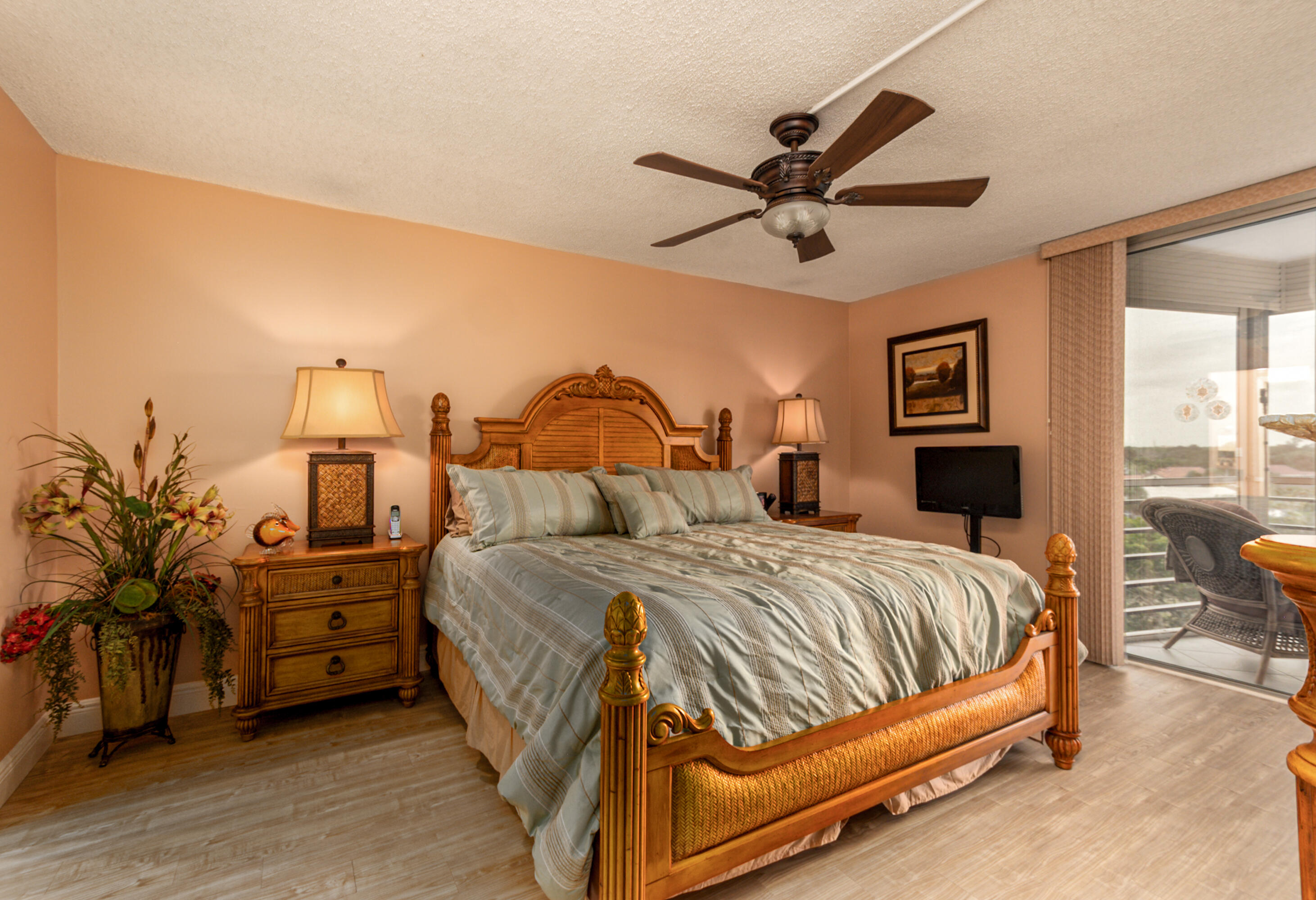 6461 Northwest 2nd Avenue, Unit 507 Boca Raton, FL 33487 - Photo 4 of 25 Master Bedroom
