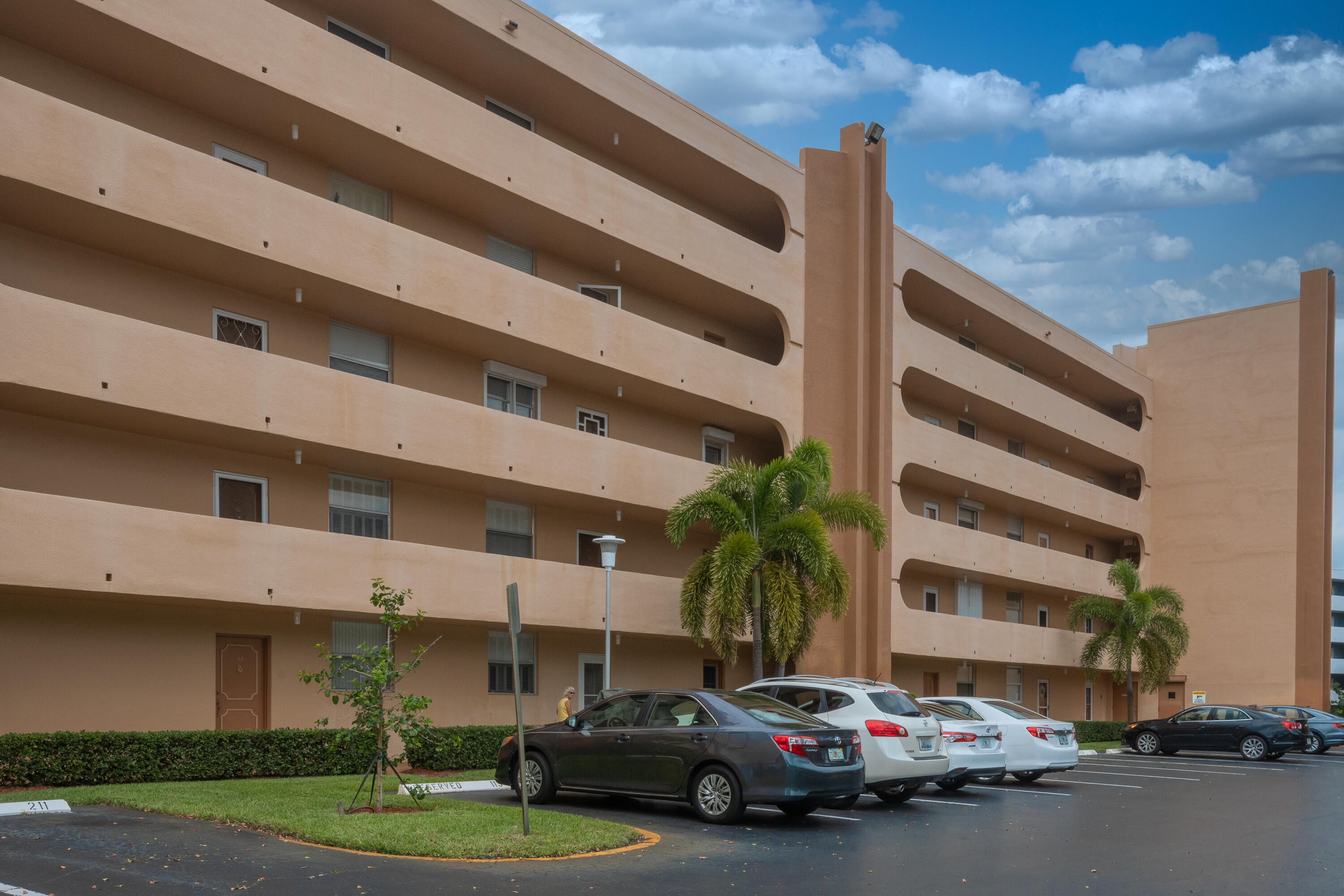 6461 Northwest 2nd Avenue, Unit 507 Boca Raton, FL 33487 - Photo 9 of 25 Exxterior