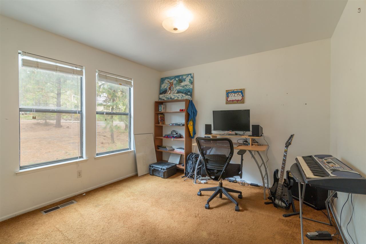 10569 Snowberry Road Truckee, CA 96161 - Photo 12 of 14 Gallery Image 12