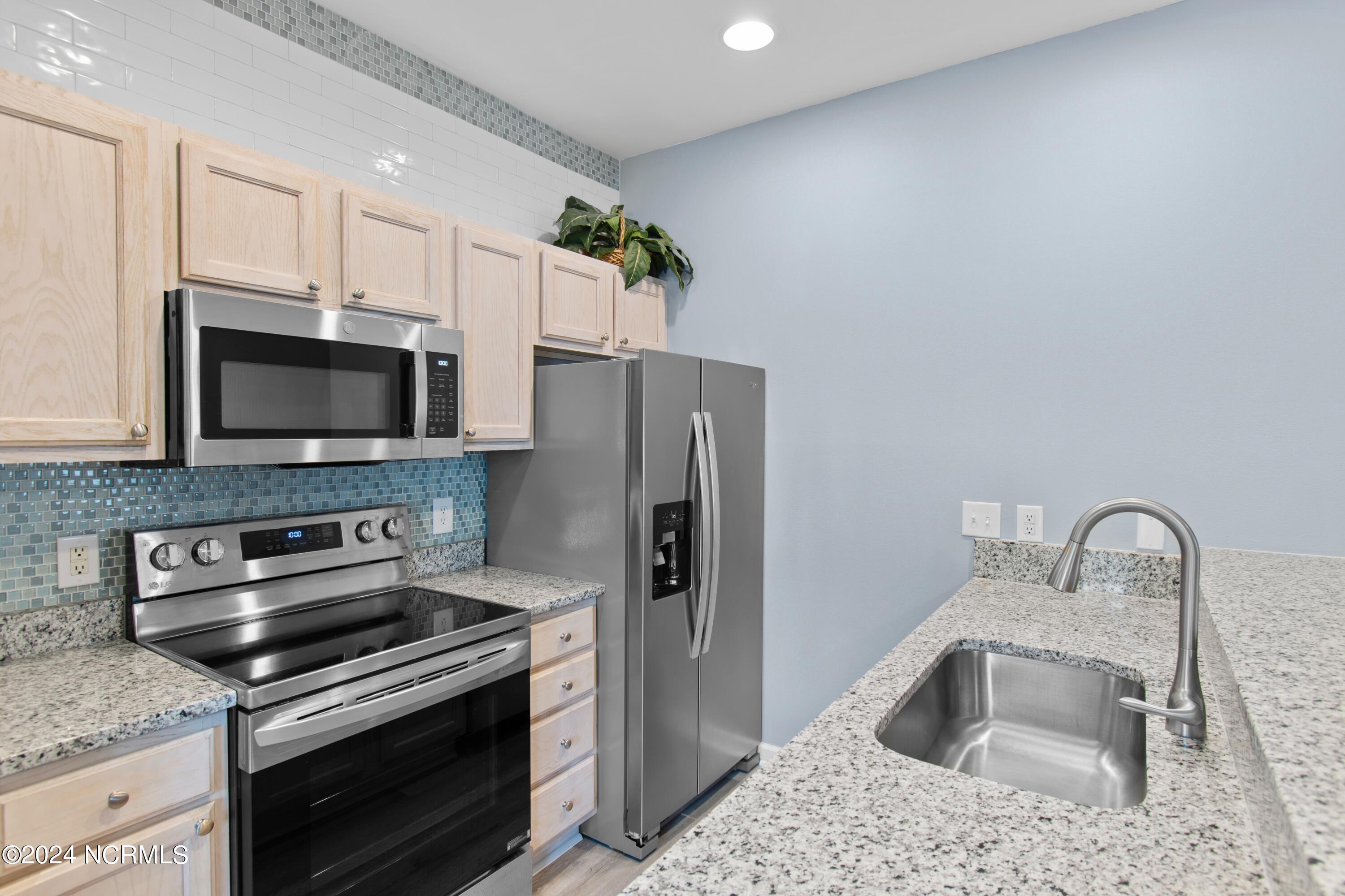 165 Royal Poste Road, Unit 2907 Sunset Beach, NC 28468 - Photo 6 of 42 Updated Kitchen
